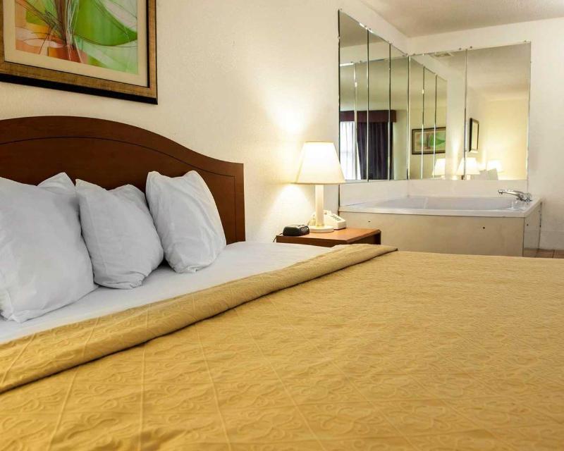 Quality Inn & Suites שלביוויל מראה חיצוני תמונה